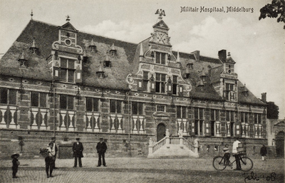 9943 Militair Hospitaal, Middelburg. Gezicht op de voorgevel van het militair hospitaal (voormalige Kloviersdoelen) aan ...