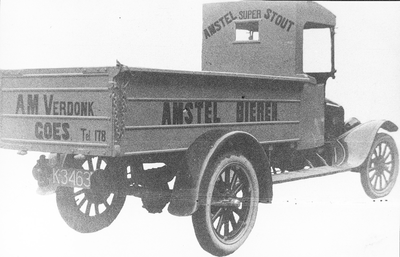 221-11 Model van de wagen van de fa. Verdonk (kenteken K 3463)