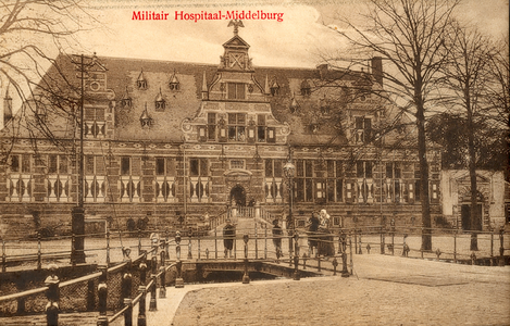 244-41 Militair Hospitaal-Middelburg. Gezicht op het militair hospitaal aan Achter de Houttuinen te Middelburg met ...