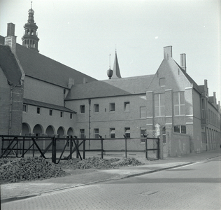 261-5 De nieuwbouw van het Provinciehuis aan de Sint Pieterstraat te Middelburg