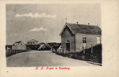 341-700 R.K. Kapel te Domburg. De rooms-katholieke kapel aan de Badhuisweg te Domburg