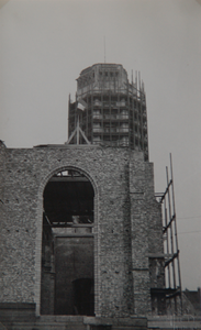 351-27 De wederopbouw van de Nieuwe kerk en de Abdijtoren te Middelburg