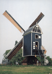 439-273 Waarde (Z.) - Open standerdmolen De Hoed . De houten open standerdmolen De Hoed (18e eeuw Gent) te Waarde, ...