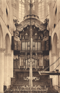 439-387 Oud Orgel- en Oude Schepenbank in de Groote Kerk te Goes. Het orgel, gebouwd 1641-1643 door William Daekens, in ...