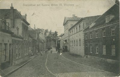 455-114 Oranjestraat met Kazerne Willem III, Vlissingen. De Oranjestraat met de Willem III kazerne te Vlissingen