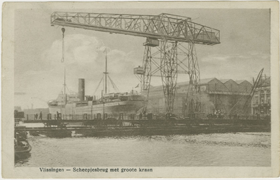 455-359 Vlissingen - Scheepjesbrug met groote kraan. Gezicht op de scheepswerf De Schelde en de scheepjesbrug te Vlissingen