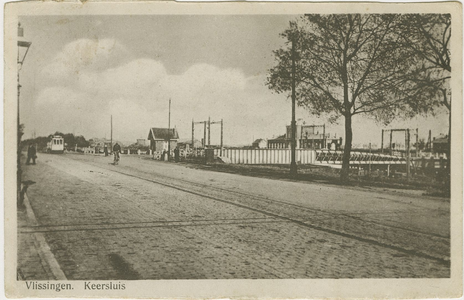 455-363 Vlissingen. Keersluis. De Koningsweg en de Keersluisbrug over het Kanaal door Walcheren te Vlissingen