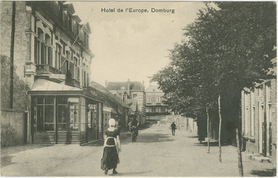 455-461 Hotel de l'Europe, Domburg. Gezicht op de Noordstraat te Domburg met links hotel de l'Europe