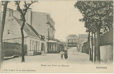 455-467 Straat met hotel de l'Europe Domburg. De Noordstraat te Domburg met aan de linkerzijde hotel de l'Europe en ...