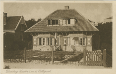455-544 Domburg. Zeester I en II, Villapark.. Twee geschakelde woningen in het Burgemeester van Teylingenpark te Domburg