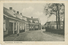 455-665 Dorpsstraat, Koudekerke.. Gezicht op het Dorpsplein te Koudekerke