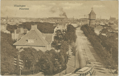 455-68 Vlissingen Panorama. Gezicht op de Badhuisstraat te Vlissingen met rechts de watertoren