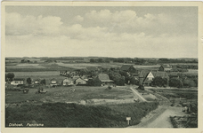 455-682 Dishoek. Panorama. Gezicht op Dishoek vanaf de duinen