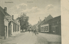 455-754 Oostkapelle Dorpstraat. Gezicht op de Dorpsstraat te Oostkapelle