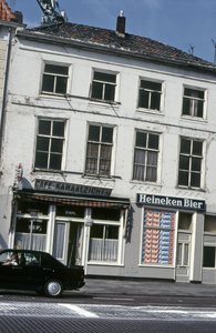 523-25 Café Kanaalzicht (De Reutel) aan de Stationsstraat te Middelburg