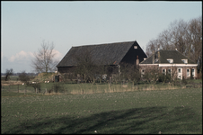 523-42 Boerderij 't Hof Popkensburg aan de Kasteelstraat te Sint Laurens