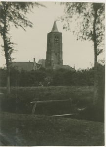 557-10 De toren van de Nederlandse Hervormde kerk van 's-Heer Abtskerke