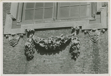 584-174 Ornament aan de gevel van de Oostkerk te Middelburg