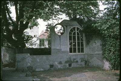 585-13 Restant van de synagoge aan de Herenstraat 14 te Middelburg