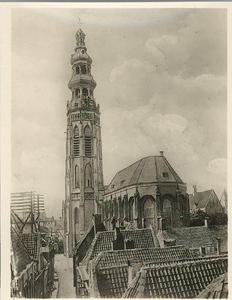 60-17 De Lange Jan en de Koorkerk te Middelburg