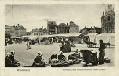 600-141 Middelburg Marktdag met Arnemuidensche Vischvrouwen. Arnemuidense visvrouwen op de markt te Middelburg