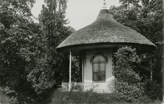 600-41 Theekoepel in het park van Huize Veldzigt te Middelburg