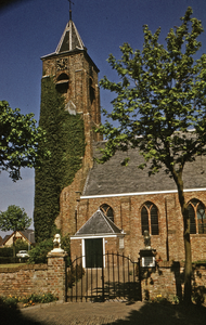 604-1 De Nederlandse Hervormde kerk aan het Dorpsplein te Aagtekerke