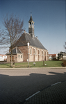 604-56 De Nederlandse Hervormde kerk op het Dorpsplein te Koudekerke