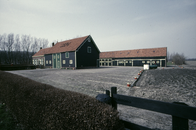 604-68 Een boerderij aan de Strandweg te Koudekerke