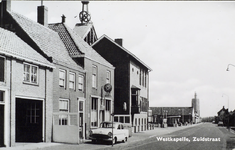 624-366 Westkapelle, Zuidstraat. Gezicht op de Zuidstraat te Westkapelle met links op de hoek met de Papestraat ...
