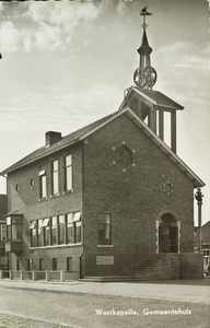 624-385 Westkapelle, Gemeentehuis. Het gemeentehuis te Westkapelle