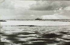 624-526 Zeeuwse kust. De Noordzee vanaf de duinen bij Westkapelle