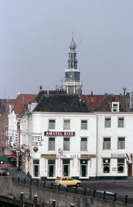 71-184 Hotel Goes aan de Nieuwstraat (hoek Bellamypark) te Vlissingen met op de achtergrond de Sint Jacobstoren