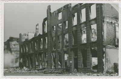 93-21 Door oorlogsgeweld verwoeste panden te Middelburg