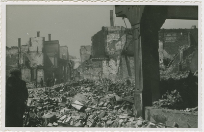 93-22 Door oorlogsgeweld verwoeste panden te Middelburg