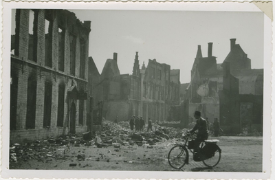 93-30 Door oorlogsgeweld verwoeste panden te Middelburg