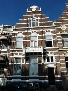 820-15 Middelburg. Loskade 21. Woonhuis, gebouwd ca. 1892, ontworpen door J.A. Frederiks, in neorenaissance stijl