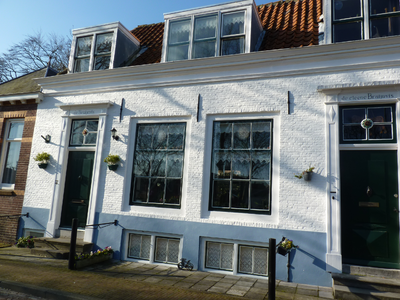 838-043 Middelburg. Herengracht 46 ('De Bruynvisch') en 44 ('De Cleene Bruynvisch'). Woonhuizen