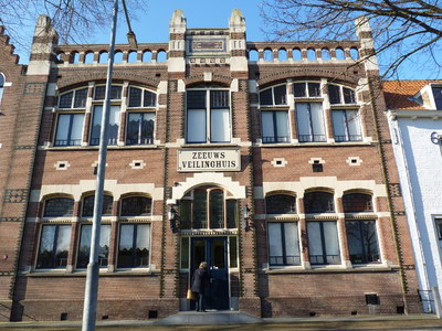 838-066 Middelburg. Herengracht 74. De opstal is vanaf de oprichting (circa 1898) in gebruik geweest als bierhuis van ...