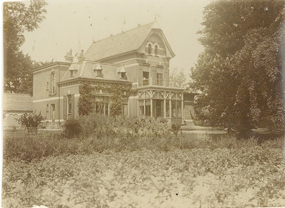 30-3 [3]. Huis Luchtenburg, 1915