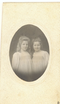 32-4 [4]. Maria Louisa Augusta en Helena Christina Wagtho. Juni 1902 (3, 5)