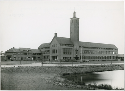 109-1 Kantoor Provinciale Zeeuwsche Electriciteitsmaatschappij (PZEM), Poelendaelesingel 10 te Middelburg, ontworpen ...