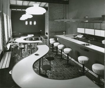 1896-36 Bar in Verpleeghuis Der Boede, Ter Poorteweg 15 te Koudekerke, ontworpen door de architecten P.J. 't Hooft en ...