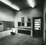 2505-4 Postkantoor aan de Dorpsstraat te Halsteren, ontworpen door architect J.D. Poley, in opdracht van PTT Nederland