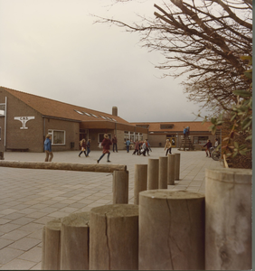 2968-3 Openbare en christelijke lagere school (de Vliete en CNS), Julianastraat 30 te Wissenkerke, na de uitbreiding ...