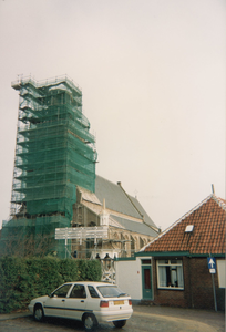3673-1 Toren van de Nederlandse Hervormde kerk te Sint Maartensdijk, tijdens de restauratie onder leiding van ...