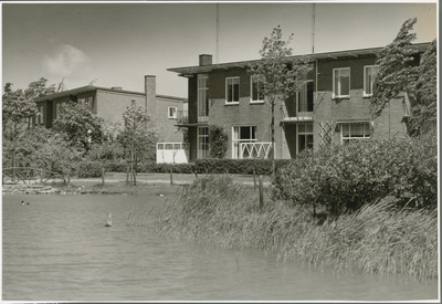 507-4 112 woonhuizen in de wijk Griffioen te Middelburg, ontworpen door architect A. Rothuizen, in opdracht van de ...