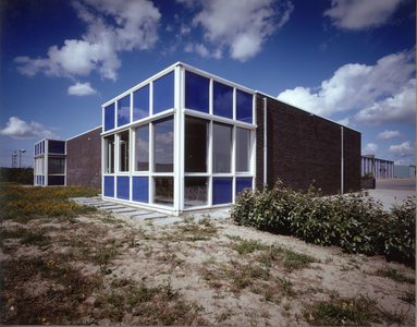 5435-1 Kantoor van Alleghany Warehouse Europe, Duitslandweg 2 te Ritthem, ontworpen door architect B. Westenburger, in ...