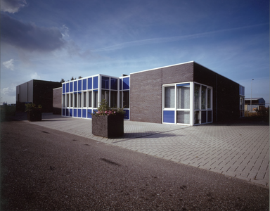 5435-2 Kantoor van Alleghany Warehouse Europe, Duitslandweg 2 te Ritthem, ontworpen door architect B. Westenburger, in ...