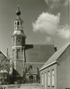 632-2 De Nederlandse Hervormde kerk te Kattendijke, gerestaureerd door architectenbureau Rothuizen 't Hooft